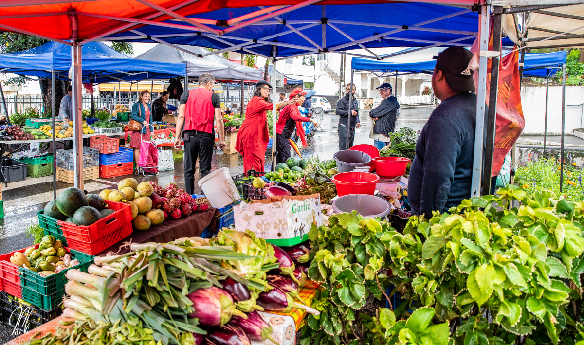 Joutes verbales au marché